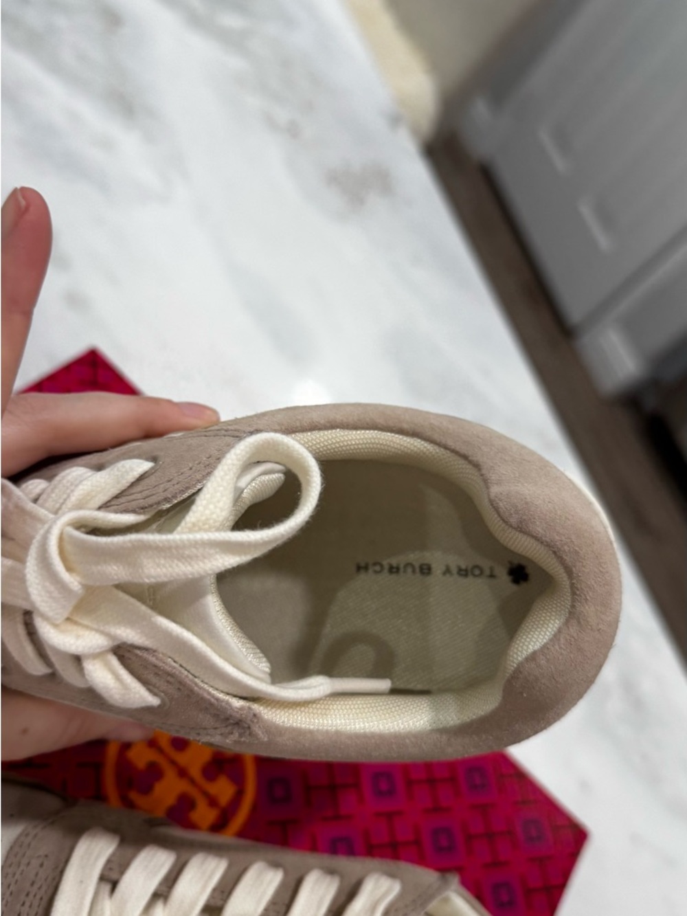 Tory Burch Beige  leather Logo Low-Top Sneakers - Picture 8 of 10